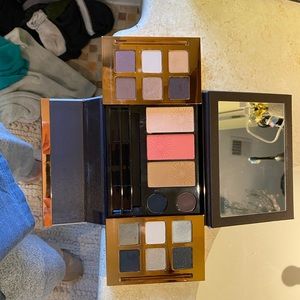 Laura Mercier palette